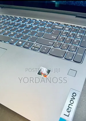 New Laptop Lenovo Yoga 7i 16GB AMD Ryzen 7 SSD 512GB