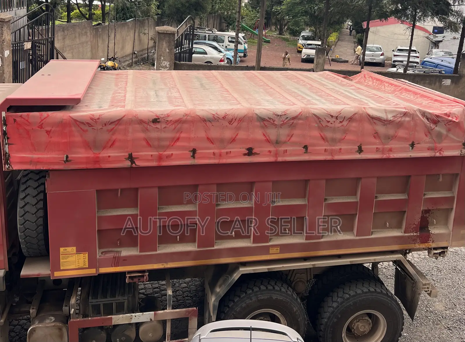 Sino Dump Truck By Cash (ሸራ በሌለው)