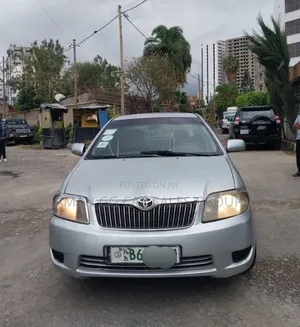 Toyota Corolla 2004 Silver