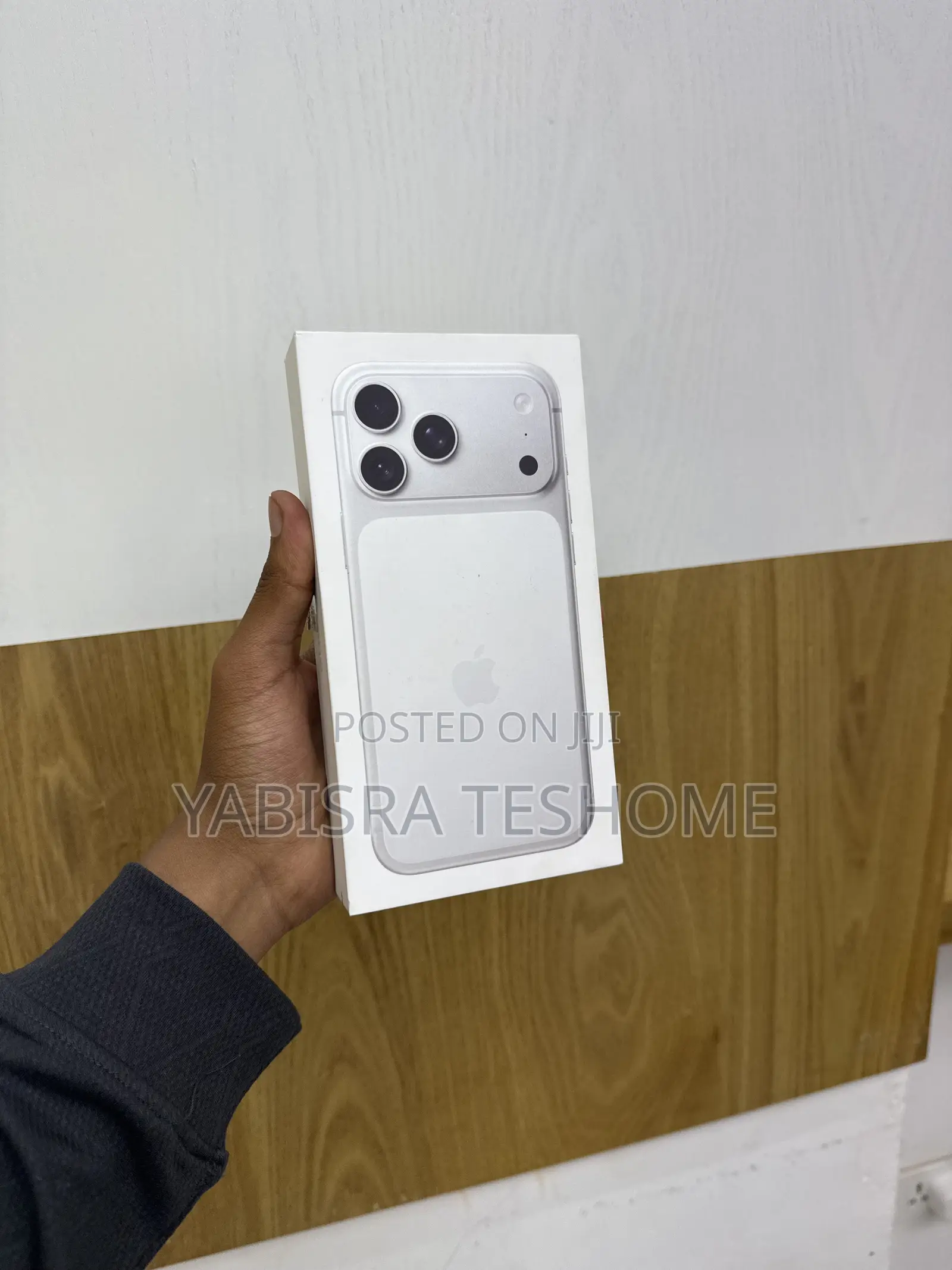 New Apple iPhone 17 Pro Max 256 GB Silver