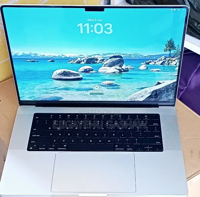 New Laptop Apple MacBook Pro 2021 M1 Max 32GB Apple M1 Max SSD 1T