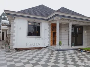 5bdrm House in Villa House, Yeka for rent