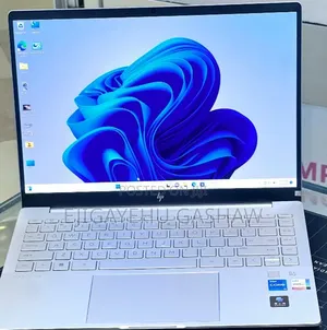 New Laptop HP Pavilion 13 16GB Intel Core i5 SSD 1T
