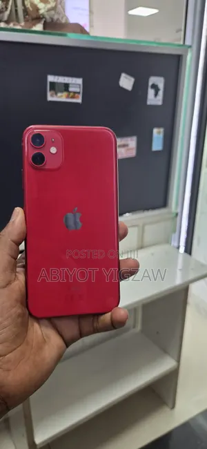 Apple iPhone 11 256 GB Red