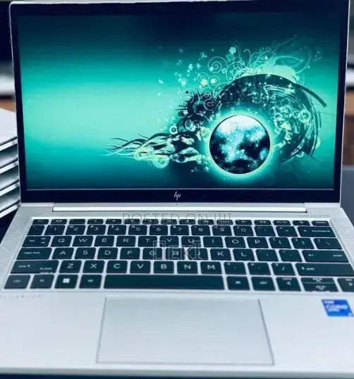 New Laptop HP EliteBook 830 G8 16GB Intel Core i5 SSD 512GB