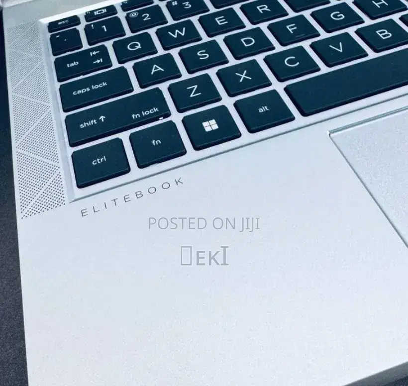 New Laptop HP EliteBook 830 G8 16GB Intel Core i5 SSD 512GB