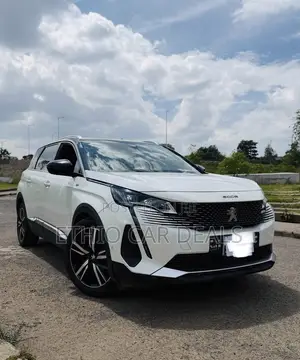 Peugeot 5008 2021 White