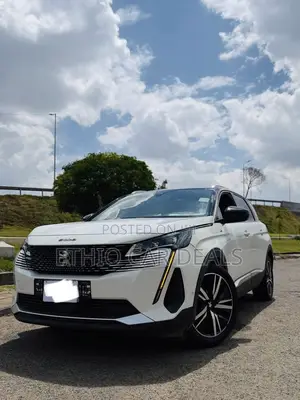Peugeot 5008 2021 White