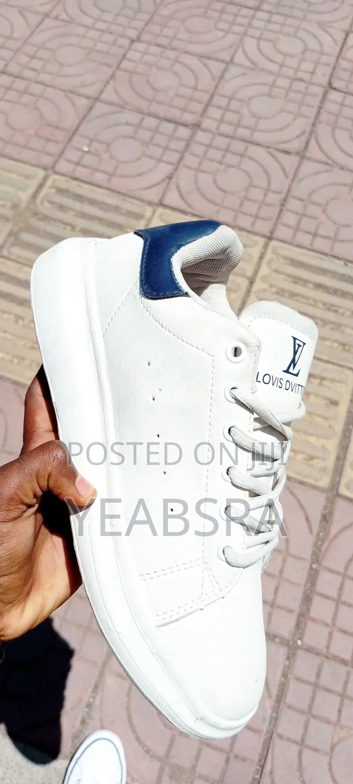 Sneaker - Shoes