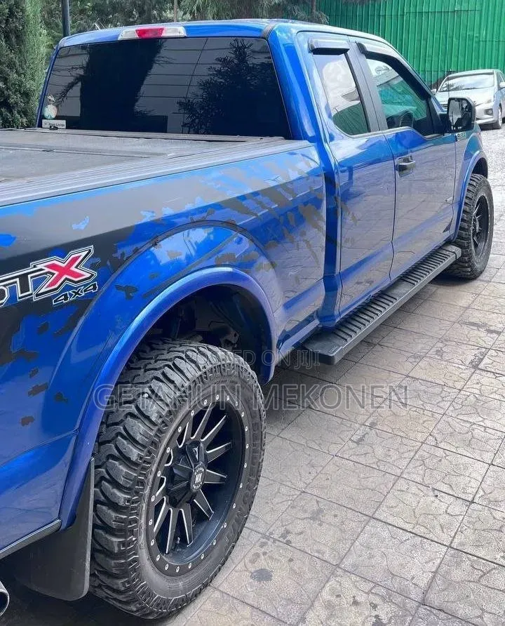 Ford F-150 2018 Blue