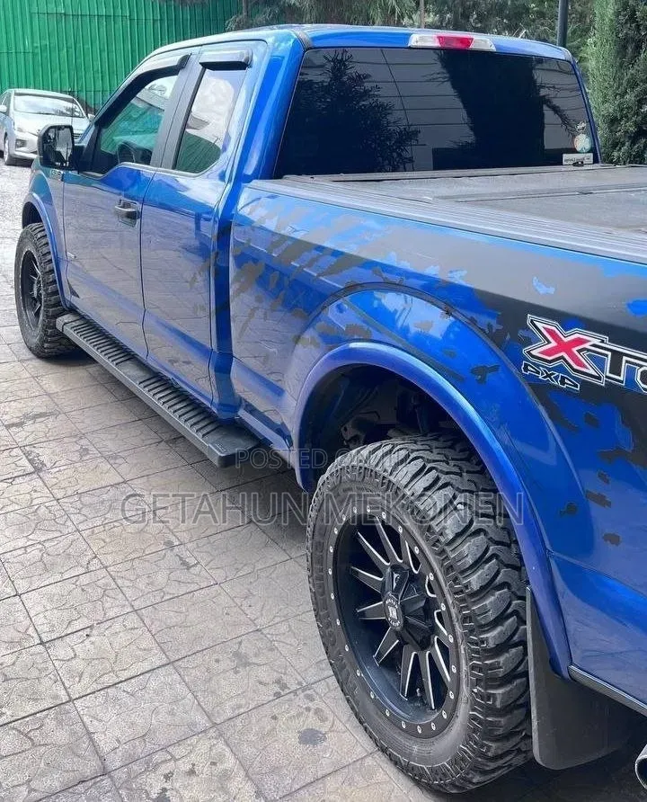 Ford F-150 2018 Blue