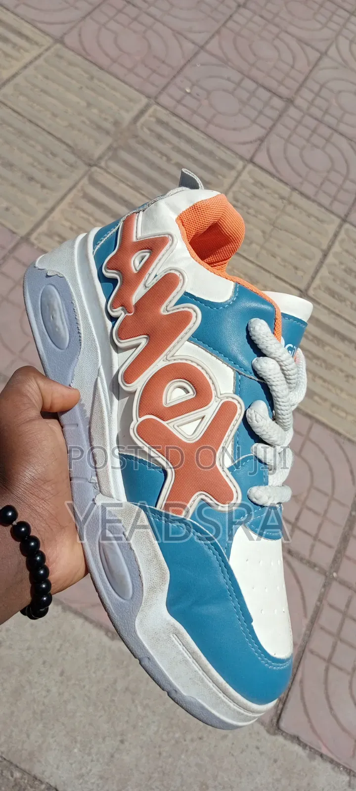 Sneaker Shoe