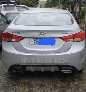 Hyundai Elantra 2014 Silver