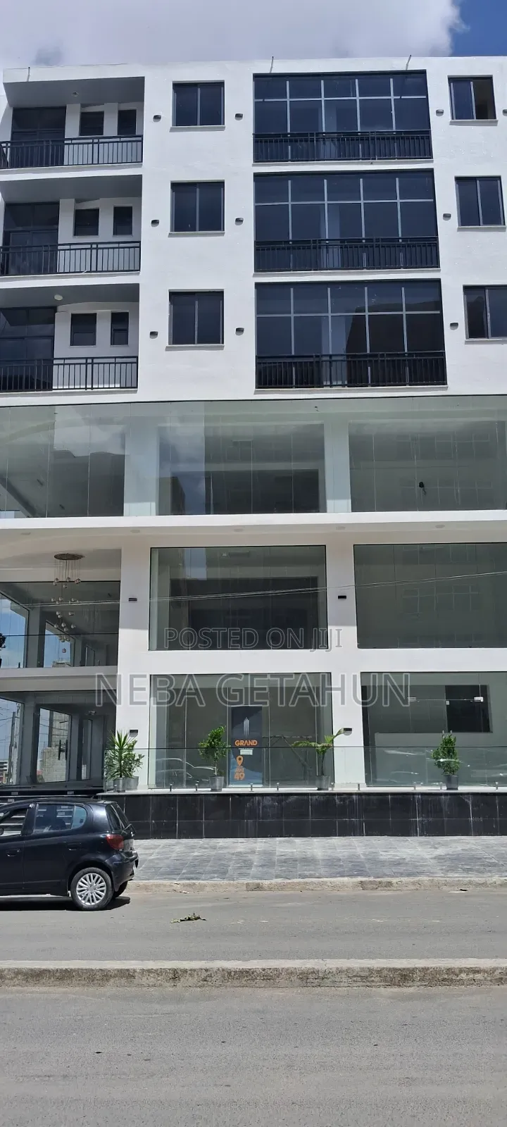 2bdrm Apartment in ግራንድ, Yeka for sale