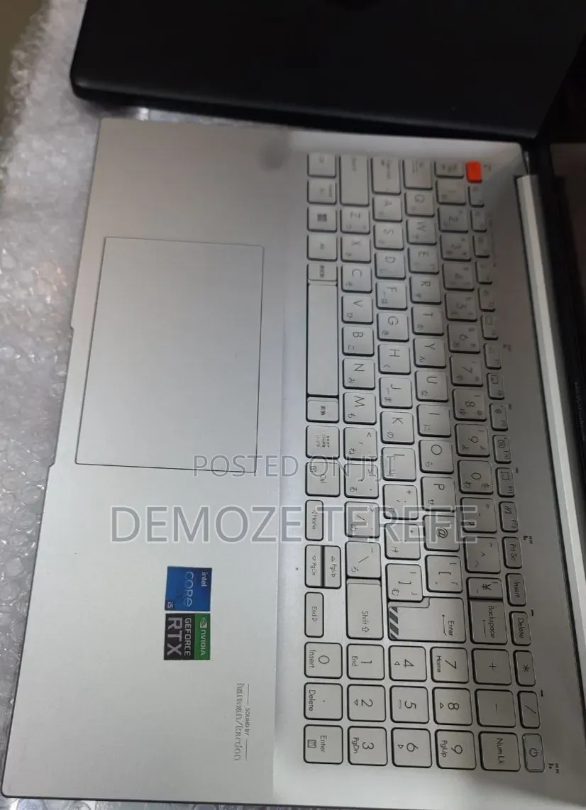 New Laptop Asus VivoBook 15 X510UQ 16GB Intel Core i5 SSD 512GB