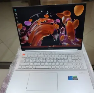New Laptop Asus VivoBook 15 X510UQ 16GB Intel Core i5 SSD 512GB