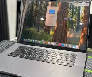 New Laptop Apple MacBook Pro 2020 M1 16GB Apple M1 SSD 512GB