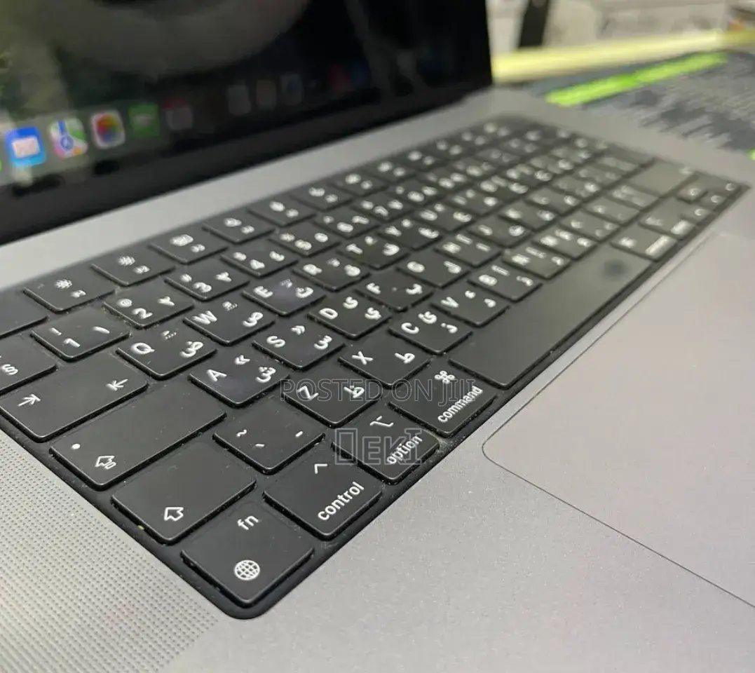 New Laptop Apple MacBook Pro 2020 M1 16GB Apple M1 SSD 512GB