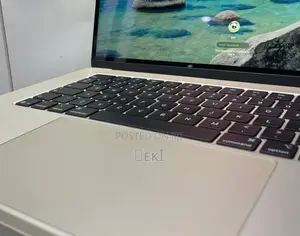 New Laptop Apple MacBook Air 2025 M4 16GB Apple M4 SSD 256GB