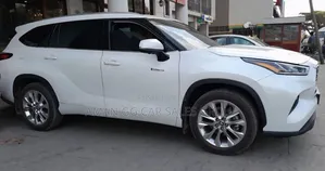 Toyota Highlander Hybrid 2024 White