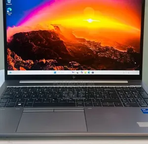 New Laptop HP ZBook Studio G8 32GB Intel Core i7 SSD 512GB
