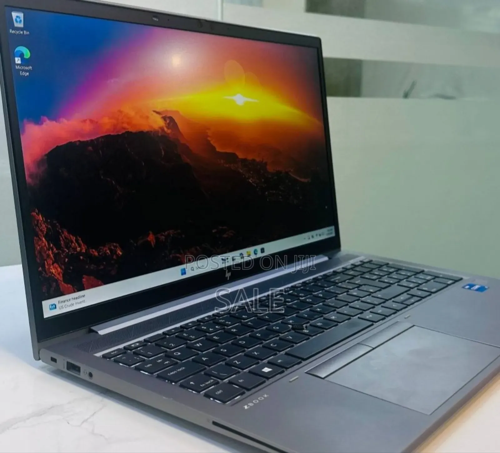 New Laptop HP ZBook Studio G8 32GB Intel Core i7 SSD 512GB