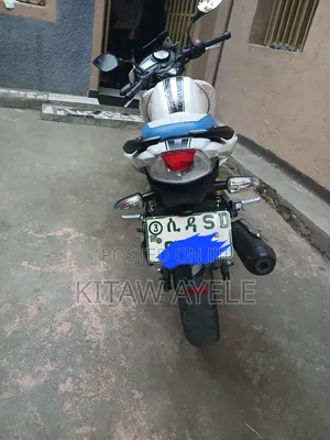 TVS Apache 180 RTR 2024 White