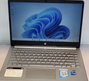 New Laptop HP 4GB Intel Core i3 SSD 256GB