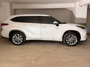 New Toyota Highlander Hybrid 2023 White