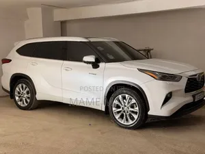 New Toyota Highlander Hybrid 2023 White