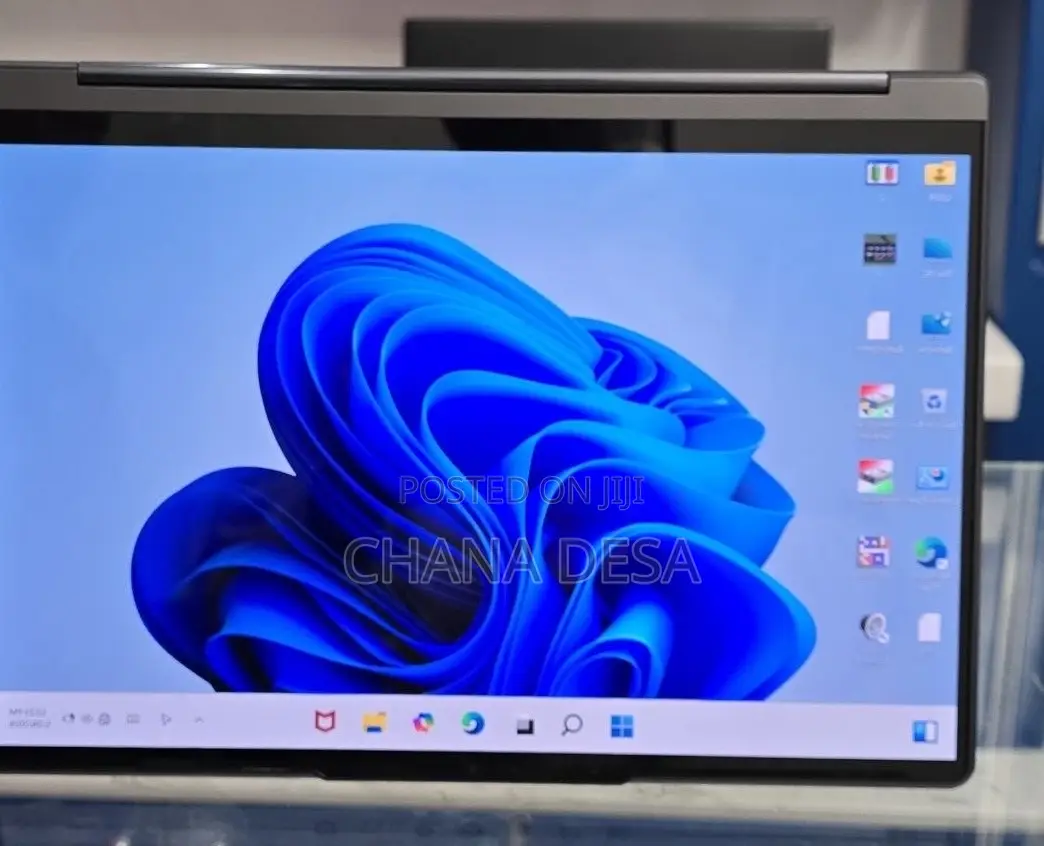 New Laptop Lenovo Yoga 9i 16GB Intel Core i7 SSD 1T