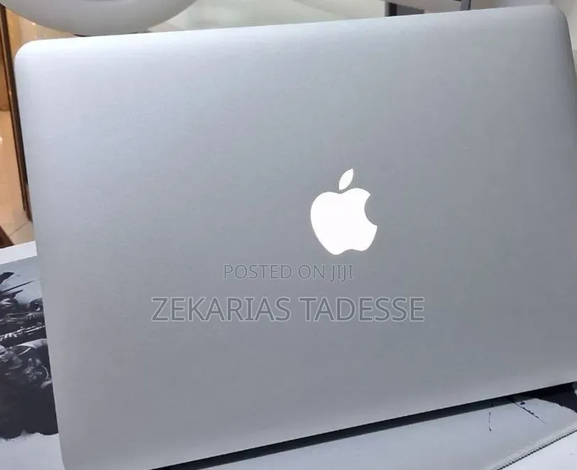 New Laptop Apple MacBook Air 2015 8GB Intel Core i5 SSD 256GB