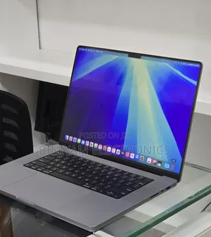 New Laptop Apple MacBook Pro 2021 M1 Max 32GB Apple M1 Pro SSD 512GB
