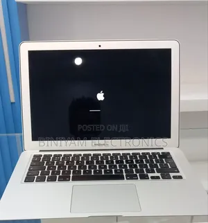 New Laptop Apple MacBook Air 2017 8GB Intel Core i5 SSD 128GB