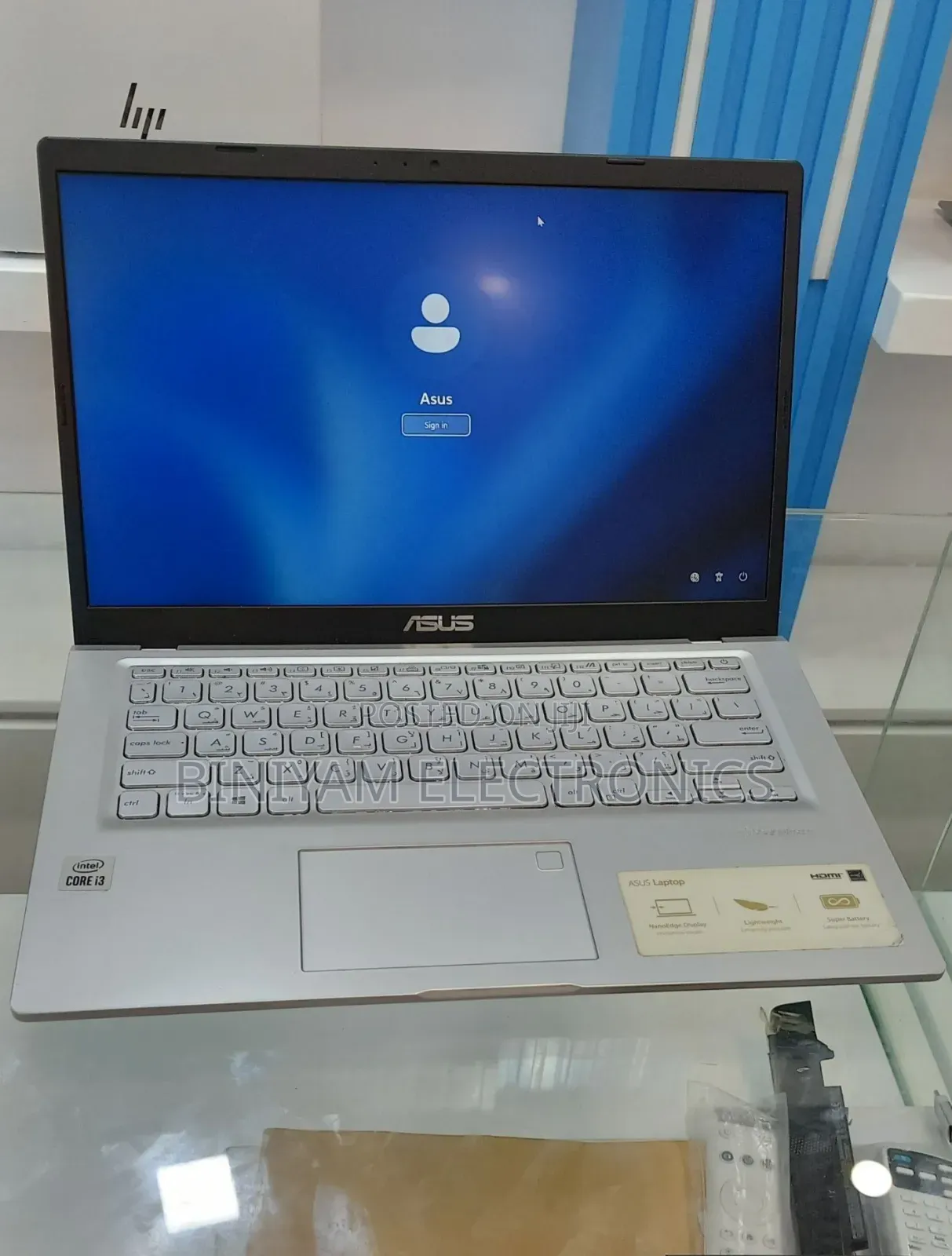 New Laptop Asus VivoBook 15 X505BA 4GB Intel Core i3 SSD 512GB