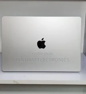 New Laptop Apple MacBook Pro 8GB Apple M3 SSD 512GB