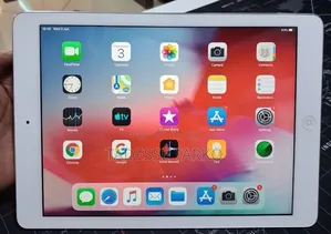 New Apple iPad Air 64 GB Silver