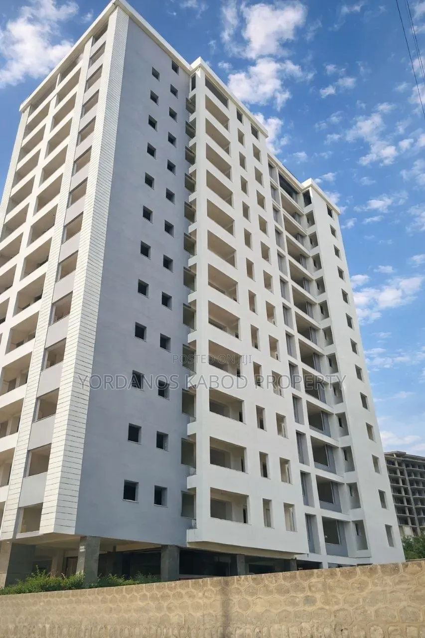 3bdrm Apartment in B Group, Yeka for sale