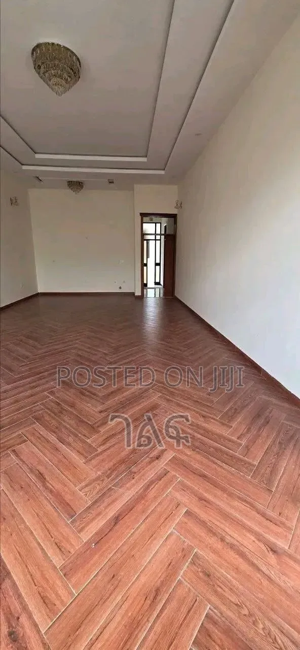 3bdrm Villa in የሚሸጥ ቅንጡ 250 ካሬ ቪላ , Bole for sale