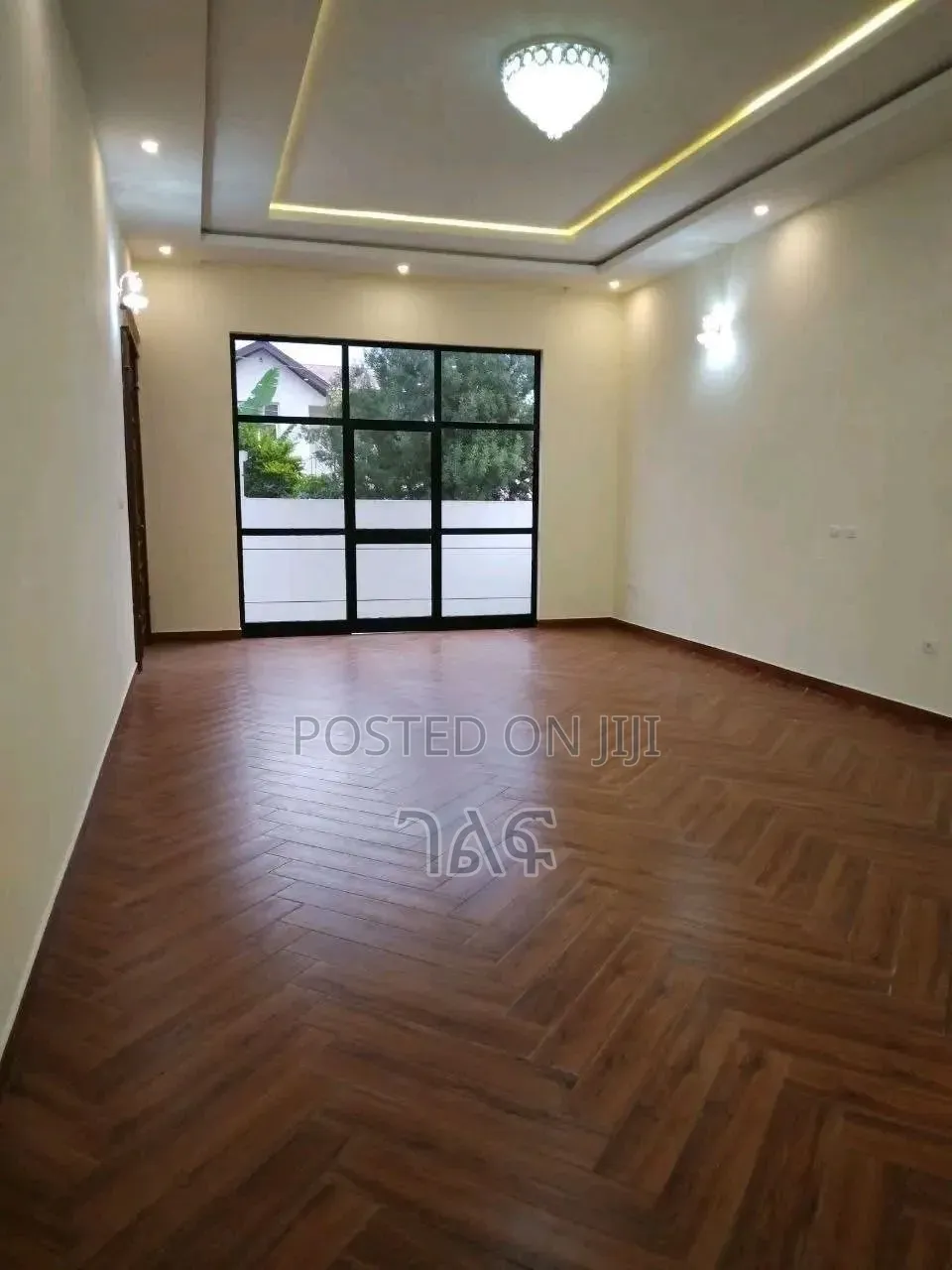 3bdrm Villa in የሚሸጥ ቅንጡ 250 ካሬ ቪላ , Bole for sale