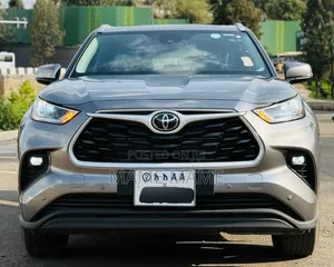 New Toyota Highlander 2025 Gray