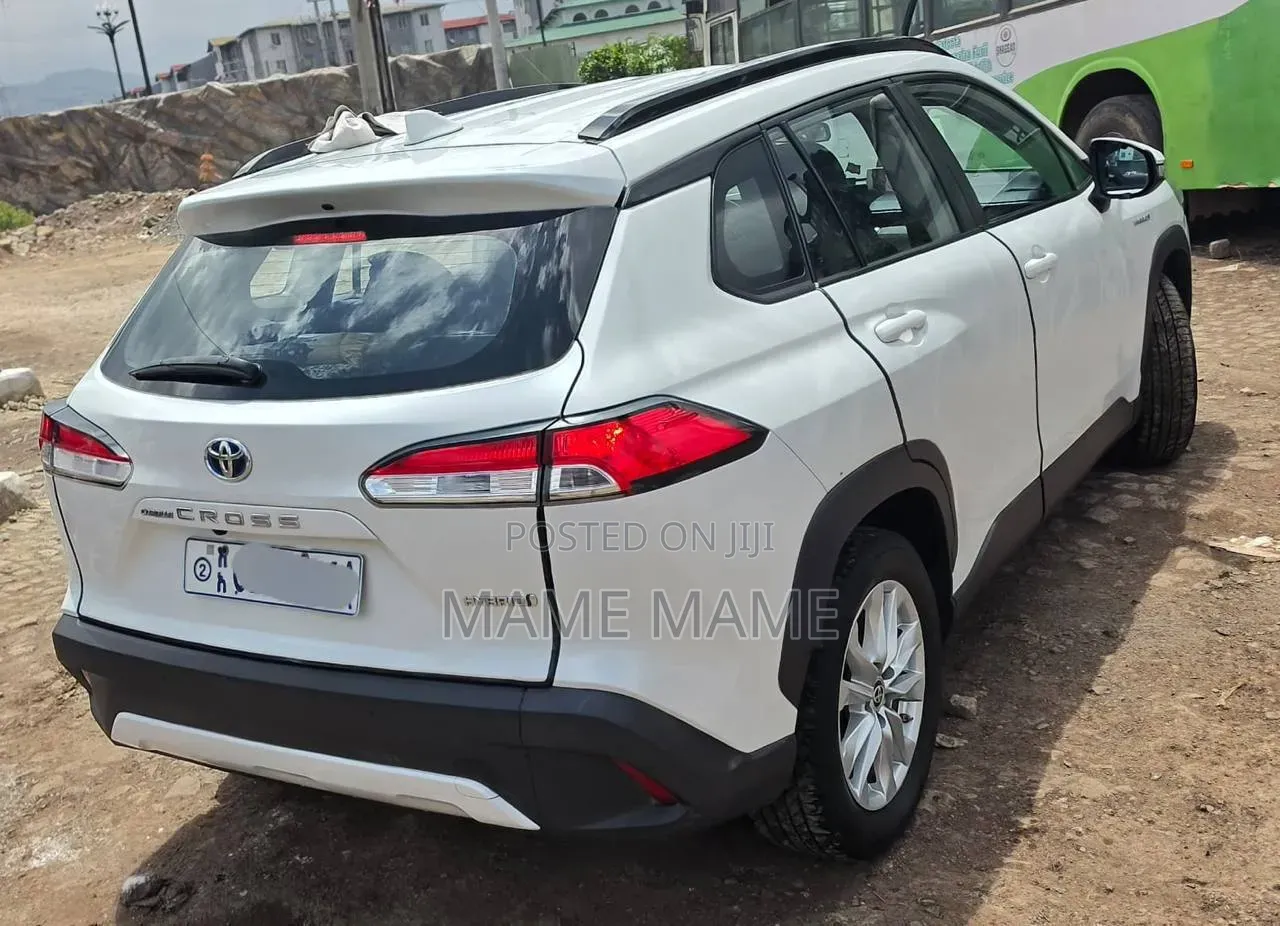 New Toyota Corolla Cross Hybrid 2023 White