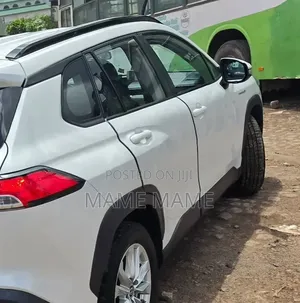 New Toyota Corolla Cross Hybrid 2023 White