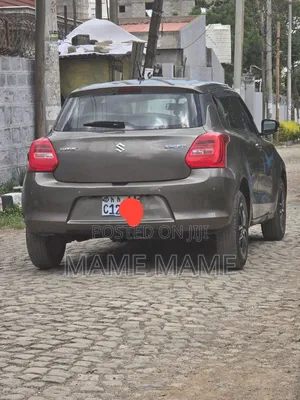 Suzuki Swift 2022 Gray