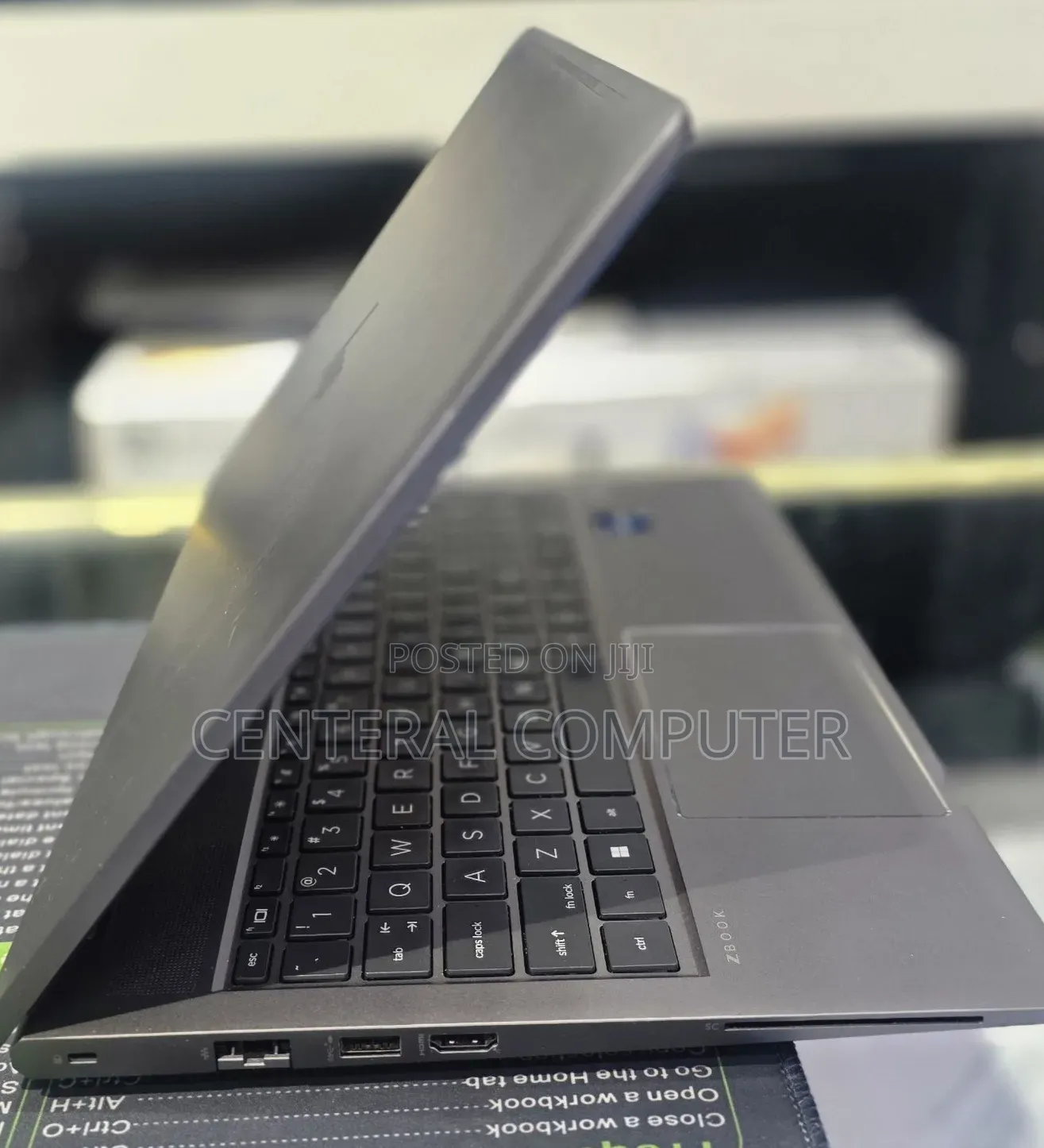 New Laptop HP ZBook Fury 17 G7 16GB Intel Core i7 SSD 512GB