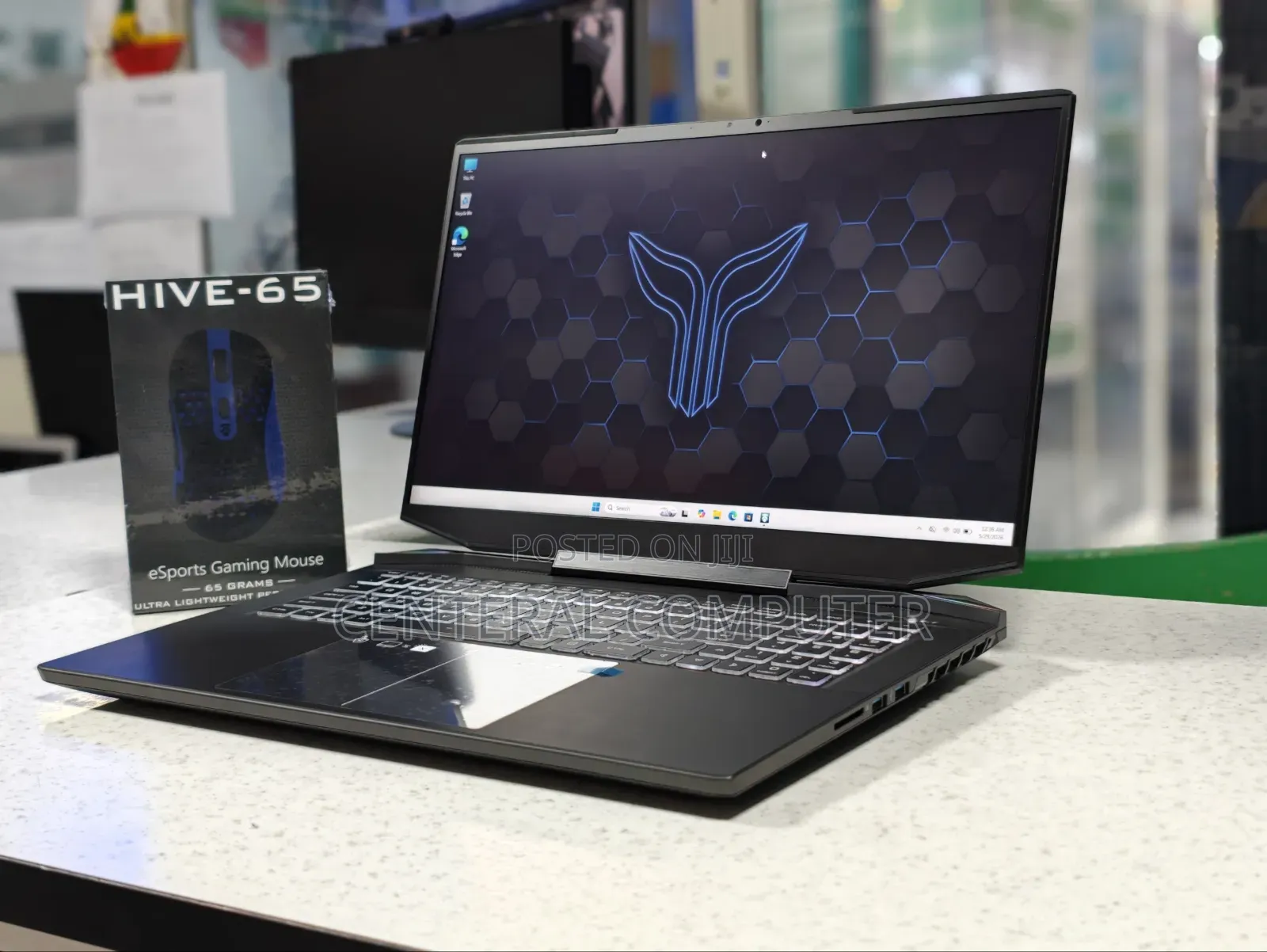 New Laptop MSI Cyborg 14 16GB AMD Ryzen 9 SSD 1T
