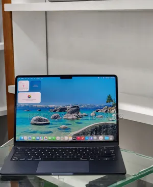 New Laptop Apple MacBook Air 2024 M3 16GB Apple M3 SSD 512GB
