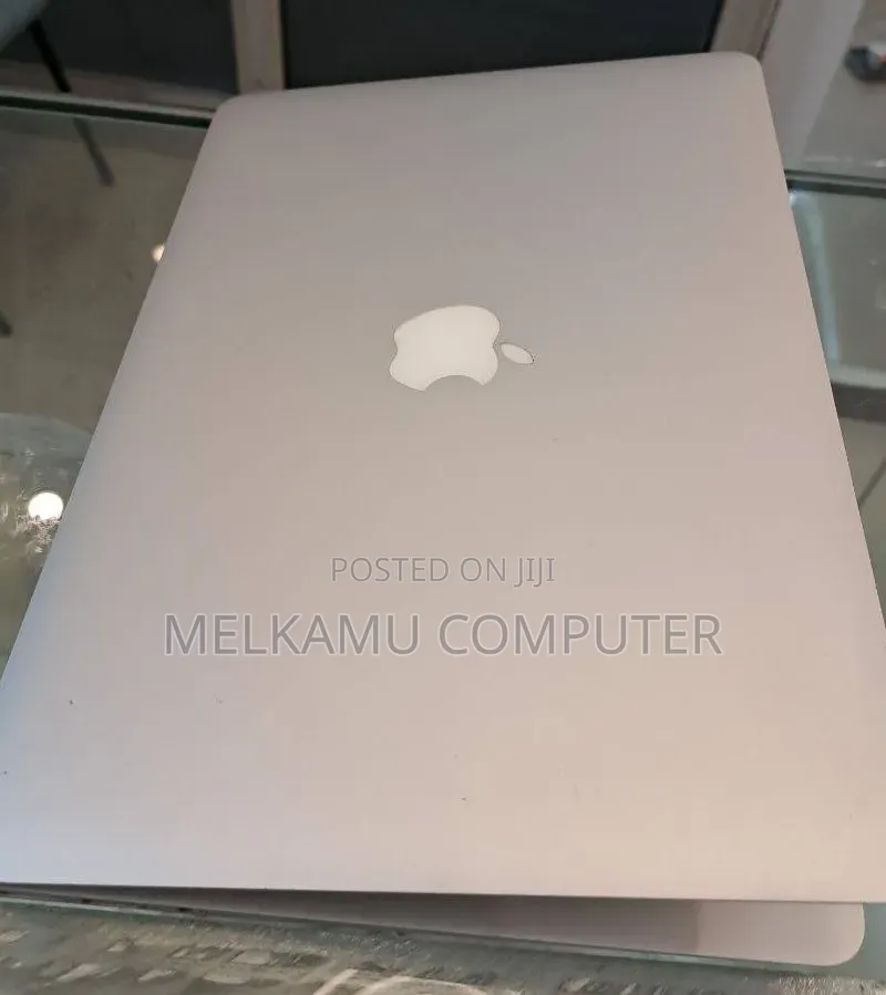 New Laptop Apple MacBook Air 2017 8GB Intel Core i5 SSD 128GB