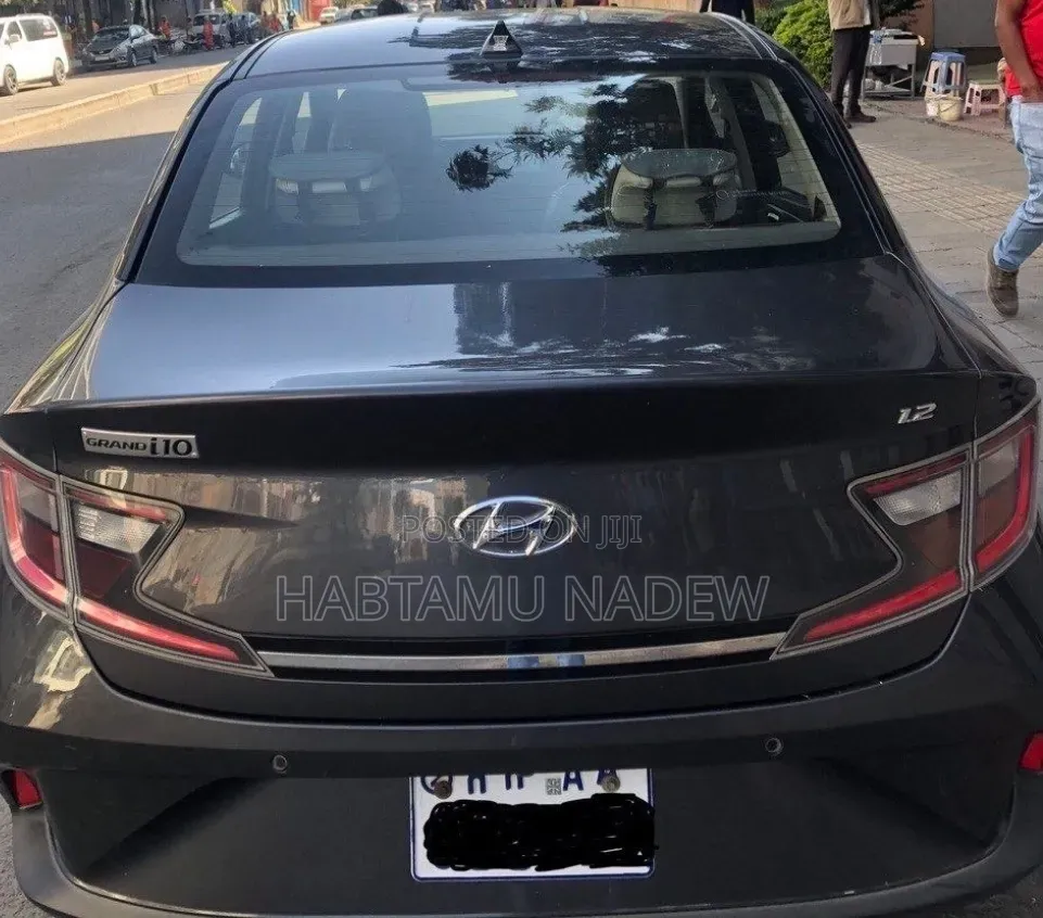 Hyundai I10 2022 Gray