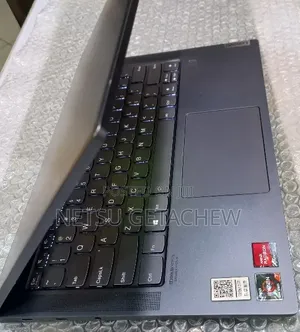 New Laptop Lenovo Yoga 7i 16GB AMD Ryzen 7 SSD 512GB